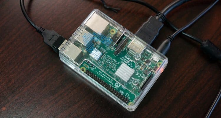 Covid19: Máy thở sẽ được trang bị máy tính Raspberry Pi